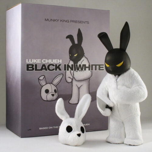 Munky-King-Luke-Chueh-Black-in-White-Bunny-Figur-BOX